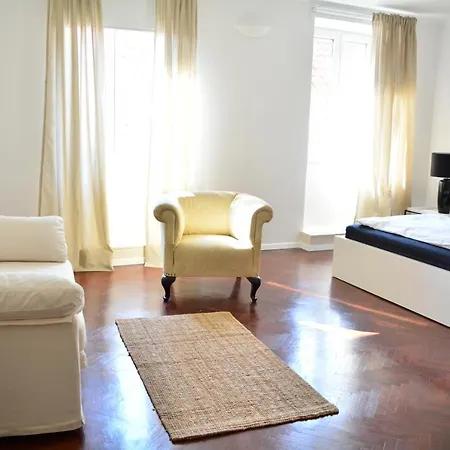 Apartman Milesi شقة سبليت